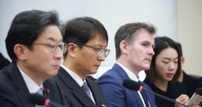 정무위 "가입은 1초, 해지는 20단계"… 쿠팡 '다크패턴' 꼼수 질타