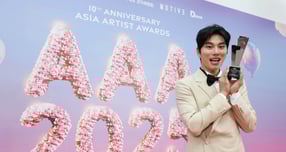 배우 이이경이 자신을 둘러싼 사생활 의혹에 적극적인 대응을 예고했다. 사진은 지난 6일 대만에서 열린 아시아 아티스트 어워즈 2025에서 AAA베스트 포이스상을 수상한 후 포즈를 취한 이이경. /사진=스타뉴스      