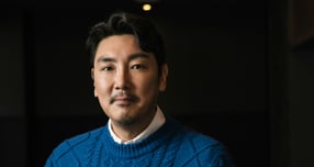 배우 조진웅이 은퇴를 선언하며 그가 출연했던 프로그램에선 &#039;흔적 지우기&#039;에 나서고 있다. 사진은 조진웅. /사진=플러스엠엔터테인먼트