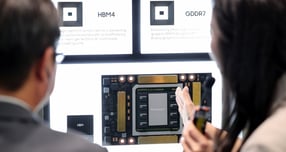 KB증권이 삼성전자의 4분기 반도체 영업이익 성장세를 전망했다. 사진은 지난달 열린 경주 APEC의 CEO 서밋 부대행사인 &#039;K-테크 쇼케이스&#039;의 삼성전자 부스에 전시됐던 반도체. /사진=뉴스