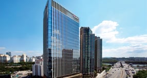 LG유플러스가 CDP의 2025년 기후변화대응 부문 평가에서 2년 연속 최고 등급인 ‘리더십 A’를 획득했다. 사진은 LG유플러스 용산사옥의 모습. /사진=LG유플러스