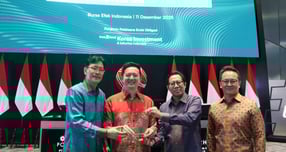 지난 11일 인도네시아 증권거래소에서  (좌측부터)남경훈 한국투자증권 인도네시아 법인장, 니코 푸르노모 포(Noco Purnomo Po) 폴룩스 프로퍼르티 인도네시아 설립자, 아이 그데 뇨만 예트나(I Gede Nyoman Yetna) 인도네시아 증권거래소 상장 담당 이사, 윌리엄 포(William Po) 폴룩스 프로퍼르티 인도네시아 설립자가 기념촬영하고 있다./사진=한국투자증권