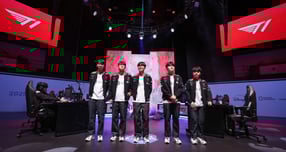 T1이 디플러스KIA를 잡고 한화생명e스포츠와의 결승전에 진출했다. 사진은 12일 KeSPA컵 패자조 결승에 나선 T1 선수들의 모습. /사진=한국e스포츠협회 제공