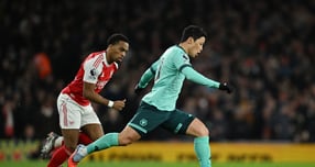 아스널전에서 드리블 질주 중인 황희찬. /사진=로이터