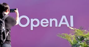 지난 9월 10일 서울 광진구 파이팩토리 스튜디오 앞으로 취재진이 지나가고 있다. /사진=뉴스