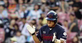 베테랑 내야수 정훈이 정들었던 롯데 자이언츠 유니폼을 벗는다. 사진은 롯데에서 활약한 정훈. /사진=뉴스