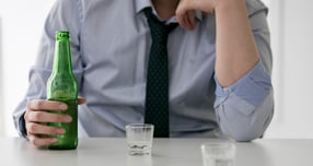 건강에 큰 무리를 주지 않는 적절한 음주량이 주목된다. 사진은 기사 내용과는 무관함. /사진=클립아트코리아