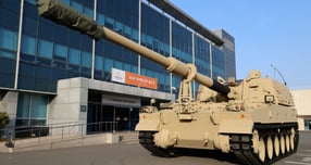 한화에어로스페이스가 10억달러를 투입해 미국 현지에 포탄 공장을 설립한다. /사진=한화에어로