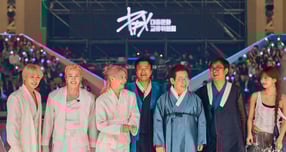 정부가 내년 초 중국에서 K팝 콘서트 개최를 추진하고 있다는 소식이 나왔지만 이는 확정된 행사가 아닌 것으로 확인됐다. 사진은 지난 10월1일 이재명 대통령이 경기 고양시 일산 서구 킨텍스에서 열린 대중문화교류위원회 출범식에서 박진영 대중문화교류위원회 공동위원장, 스트레이키즈, 르세라핌과 함께 기념촬영을 하고 있는 모습. /사진=뉴시스(대통령실 제공)