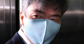 이종호 전 블랙펄인베스트 대표가 "김 여사에게 수표로 3억원을 준 적이 있다"고 전했다. 사진은 이 전 대표가 지난 1일 오전 서울 서초구 순직 해병 특별검사팀 사무실에서 피의자 소환 조사를 받기 위해 출석하고 있는 모습. /사진=뉴시스