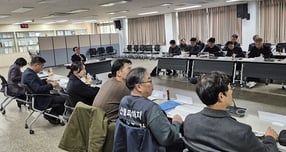 지난 10일 의성군에서 의성군 대형산불 피해지 산림복구 기본계획용역 과업 착수보고회가 열린 모습./사진제공=경북 의성군