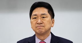 김건희 특검팀이 김기현 국민의힘 의원 자택과 국회사무처에 대한 압수수색을 진행 중이다. 사진은 지난달 20일 김 의원이 서울 여의도 국회 의원회관에서 열린 울산국제정원박람회법안 입법 공청회에 자리하고 있는 모습. /사진=뉴스