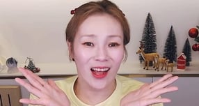 입짧은햇님이 불법 의료 시술을 받았다는 의혹에 휩싸였다. 사진은 입짧은햇님의 모습. /사진=입짧은햇님 SNS 캡처