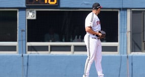 한국야구위원회가 피치클락 등 개선에 나선다. 사진은 지난 3월22일 피치클락이 시행된 야구장의 모습. /사진=뉴시스