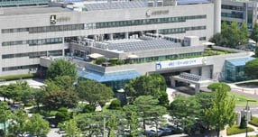 수원시청사 전경. /사진제공=수원시