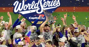 LA 다저스가 역대 최고금액인 2509억원의 사치세를 내게 됐다. 사진은 2025년 월드시리즈 정상에 오른 LA 다저스. /사진=로이터