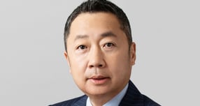 두산그룹이 연말연시 이웃사랑 실천에 나섰다. 사진은 박정원 두산그룹 회장 모습. /사진=두산그룹 제공