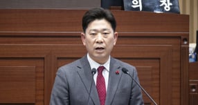 박용선 경북도의원(포항5·국민의힘)이 19일 열린 제359회 경상북도의회 제2차 정례회 제4차 본회의에서 5분 자유발언을 하고 있다./사진제공=경북도의회