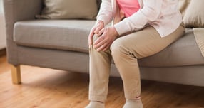 무릎 연골 연화증의 증상 및 주의점이 주목된다. 사진은 기사 내용과는 무관함. /사진=클립아트코리아