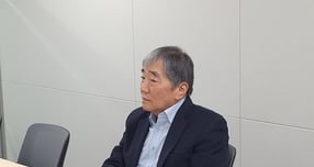 윤석헌 전 금융감독원장이 머니S와의 인터뷰에서 고환율 국면의 본질과 정부의 역할에 대해 의견을 밝히고 있다. /사진=시대