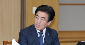 지난 10월24일 오전 대전시청에서 열린 국회 행정안전위원회 대전시 국정감사에서 질의하고 있는 김성회 더불어민주당 의원. /사진=뉴스