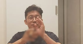 "반려묘 키우지 않나"… 김대호 시가흡연 인증샷, 누리꾼 '설전'