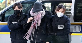 마약 혐의로 경찰 수사 대상에 오른 상황에서 해외로 도피한 남양유업 창업주 외손녀 황하나씨(37)가 마약 투약 혐의로 경찰에 체포됐다. 사진은 2021년 1월7일 서울 마포구 서울서부지방법원에서 열린 영장실질심사에 출석한 모습. /사진=머니투데이