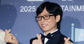 방송인 유재석이 MBC 연예대상에서 '대상'을 수상했다. 사진은 유재석이 29일 오후 서울 마포구 상암동 MBC에서 진행된 '2025 MBC 방송연예대상' 레드카펫행사에 참석해 포즈를 취하는 모습. /사진=스타뉴스