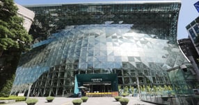 서울시는 지난 10월 13일부터 지난달 7일까지 서울 구로구와 서초구 공사장 74곳에 대해 감찰을 실시했다. 서울시청 전경. /사진=뉴스