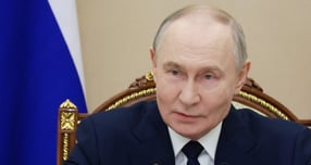 블라디미르 푸틴 러시아 대통령이 군 지휘관들에게 우크라이나 국경 '완충지대' 확대를 명령했다. 사진은 지난 29일(현지시각) 러시아 모스크바에서 푸틴 대통령이 특별 군사 작전 회의를 주재한 모습. /사진=로이터