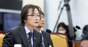 주병기 공정거래위원장이 30일 서울 여의도 국회에서 열린 제430회국회(임시회) 쿠팡 침해사고 및 개인정보 유출, 불공정 거래, 노동환경 실태 파악과 재발방지 대책 마련을 위한 연석 청문회에 출석해 의원 질의에 답변하고 있다. /사진=뉴스