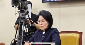 국정원장 "로저스 위증죄 고발 요청"… 쿠팡 청문회 도중 긴급 타전