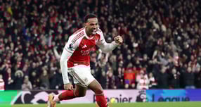 아스널이 아스톤 빌라를 제압하고 잉글랜드 프리미어리그 1위를 유지했다. 사진은 31일(한국시각) 아스톤 빌라를 상대로 선제골을 터트린 가브리엘 마갈량이스. /사진=로이터