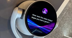 삼성디스플레이가 5일(현지시간) 미국 라스베이거스 앙코르 앳 윈 호텔에서 'CES 2026' 미디어 초청 행사를 열고 공개한 차세대 AI 기기 콘셉트의 데모제품 'AI OLED 봇'. /사진=정연 기자