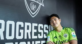 김승섭이 과거 김천 상무시절 함께했던 정정용 감독이 활약 중인 전북 현대모터스에 입단했다. 사진은 5일 전북에 입단한 김승섭. /사진=전북 현대모터스 제공