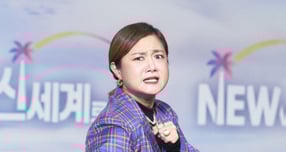 매니저 갑질 의혹과 불법 의료행위 논란과 전 매니저의 '차량 내 부적절 행위' 폭로로 사면초가에 몰린 개그우먼 박나래의 1인 기획사가 국세청 세무조사에서 추징금과 관련해 특혜를 받았다는 의혹이 제기됐다. 사진은 지난 2017년 넷플릭스 예능 '신세계로부터' 제작발표회에 참석한 코미디언 박나래. /사진=넷플릭스 제공