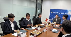 중국 날아간 강태영 농협은행장… "맞춤서비스·밀착지원 강화하라"