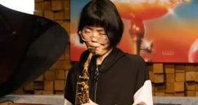 재즈 색소포니스트 겸 작곡가 이수정이 세상을 떠났다. 사진은 재즈 색소포니스트 겸 작곡가 이수정 모습. /사진=이수정 SNS