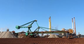                                                                                             광양제철소 원료 야드/사진제공=광양제철소