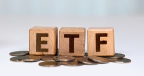 반도체 레버리지 ETF에 관심이 커지는 가운데 절세를 고려해야 한다는 조언이 나온다. /사진=클립아트코리아