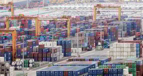 경기 평택시 포승읍 평택항에 수출용 컨테이너가 쌓여있는 모습. / 사진=뉴스1 /사진=(평택=뉴스1) 김영운 기자