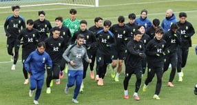 2026 국제축구연맹(FIFA) 북중미월드컵에 출전하는 축구대표팀이 고지대 적응을 위해 멕시코 과달라하라 지역 두 곳을 후보지로 결정했다. 사진은 지난해 11월 가나와의 A매치를 앞두고 몸을 푸는 대표팀 선수들. /사진=뉴시스 