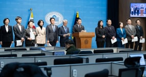 사진은 김용민 더불어민주당 의원이 지난 8일 서울 여의도 국회 소통관에서 바람직한 검찰개혁 추진을 촉구하는 기자회견을 진행하는 모습. /사진=뉴스