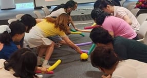 여성새로일하기센터 사회복지 통합 업스킬 실무과정 백업봉 활동 모습. /사진제공=의왕시