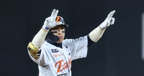 한화 이글스 손아섭이 자유게약선수 시장에서 큰 인기를 끌지 못하고 있다. 사진은 한화에서 활약한 손아섭. /사진=뉴시스 