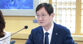 이찬진 금감원장이 13일 시장상황 점검회를 열었다. 사진은 지난해 10월 열린 회계법인 CEO 간담회에 참석했던 이 원정. /사진=금감원