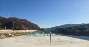 성남시 판교 대장저류지에 조성한 다목적광장. /사진제공=성남시 