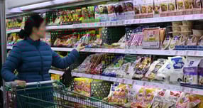 정부가 농산물 안전관리의 효율성, 정확성, 예측성 등을 높이기 위해 잔류농약 검사결과와 기상 관측자료 등 빅데이터를 AI로 분석한다. 사진은 서울 시내 대형마트. /사진=뉴시스