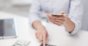 국세청 홈택스 연말정산 간소화 서비스가 개통됐다. 사진은 기사의 이해를 돕기 위함. /사진=클립아트코리아