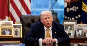 도널드 트럼프 미국 대통령이 그린란드에서 러시아의 위협을 제거하겠다며 그린란드 합병 정당화를 시도했다. 사진은 지난 14일(현지시각) 트럼프 대통령이 미국 워싱턴D.C 백악관에서 인터뷰 한 모습. /사진=로이터 